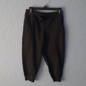 Black Capri Leggings for Sports